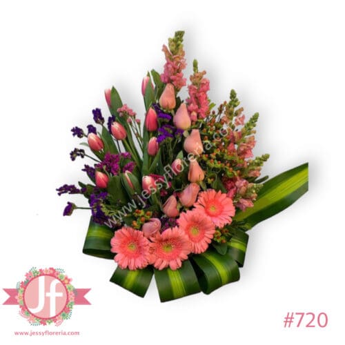 720-diseno-con-10-tulipanes-7-rosas-4-gerberas-y-follajes